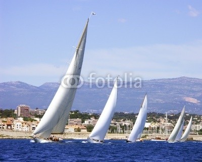 Donnerbold, Regattafeld vor Antibes (regatta, yacht, yacht, segelschiff, segel, segelsport, segelsport, schiff, classic, classic, wind, meer, mittelmeer, wasser, bejahrt, traditionell, antibes, azur, yacht, meng)