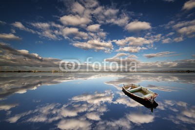 effeduepuntotto, love boat (boot, lieblich, einträchtig, entspannung, spiegelung, wasser, lagune, wolken, wolken, besinnung, farbe, blues, natur, landschaft, licht, gefühl, einsamkeit, himmel, umwelt, abstände, dingi, fischfang, fischer, sonne, hintergrund, horizont, gelassenhei)