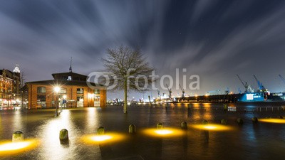 niemannfrank, Hochwasser Hafen Hamburg (hamburg, überschwemmungen, fischmarkt, halle, elba, wasser, flux, stern, licht, nacht, himmel, sehenswürdigkeit, gebäude, haus, zeigen, museu)