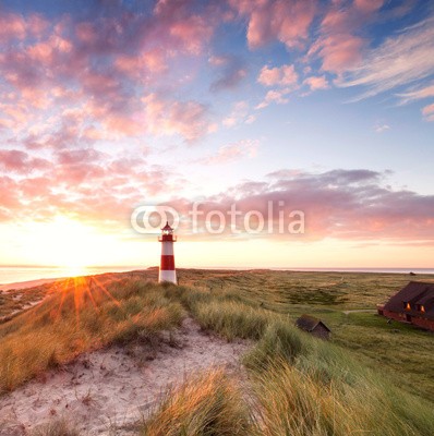 Jenny Sturm, Leuchtturm Sylt (sylt, stranden, leuchtturm, sunrise, meer, insel, sanddünen, leuchtfeuer, sonne, küste, abenddämmerung, licht, nordsee, leuchten, sommer, blau, wassergraben, deutsch, friesland, landschaft, national park, natur, rot, sand, schleswig-holstein, wasse)