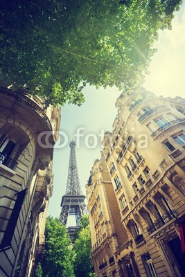 Iakov Kalinin, building in Paris near Eiffel Tower (stadt, haus, europa, französisch, architektur, gebäude, frankreich, paris, turm, straße, reisen, himmel, orientierungspunkt, alt, urbano, strukturen, draußen, tourismus, stadtlandschaft, urlaub, eiffelturm, berühmt, capital, konstruktion, skylin)