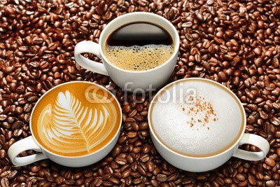 amenic181, Variety of cups of coffee on coffee beans background (kaffee, café, tassen, bohne, bohne, samen, korn, cappuccino, cappuccino, espresso, kaffee, milchkaffee, kunst, mocha, rösten, ernte, grillparty, rostend, getränke, landzunge, koffein, morgens, mug, arabisch, aroma, vielfalt, backgrounds, schwar)
