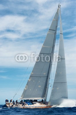 Federico Rostagno, sail boat sailing in regatta (sailing, boot, segel, yacht, segelboot, schiff, meer, regatta, wasser, blau, sommer, weiß, wind, wettrennen, nautisch, abenteuer, freiheit, ozean, himmel, amphetamine, marin, sport, luxus, gespann, navigation, segelsport, welle, fahrzeug, transpor)