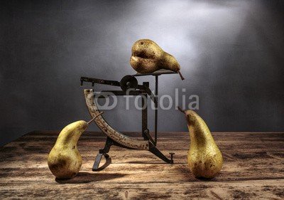 Nailia Schwarz, Still-Life with Pears (stilleben, stilleben, birne, birne, obst, fruchtig, rustikal, metall, bronzed, kupfer, holz, hölzern, board, plank, staat, landhausstil, stil, jahrgang, retro, antikes, classic, klassik, hell, dunkel, braun, grün, blatt, pflanze, beruhigt, beruhig)