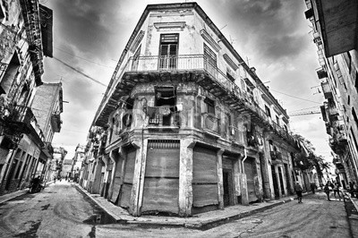 javigol860101, Old damage building in havana street (lebensalter, antikes, architektur, balkon, schwarzweiß, broken, gebäude, karibik, stadt, stadtlandschaft, landschaft, classic, kolonial, cuba, kubaner, defekt, äusseres, fassade, havana, lateinisch, alt, old-timer, retro, straßen, straß)