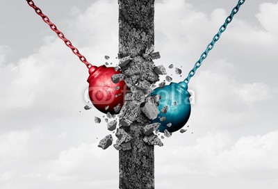 freshidea, Breaking Down Walls Together (ball, pause, zusammen, schranke, handel, 2, gespann, teamwork, politik, zement, wirtschaftliches, wechseln, kollaps, konzept, beton, konstruktion, geknackt, krach, demolieren, handel, relationen, landesgrenzen, eliminieren, vereinen, abbruch, zerstöre)