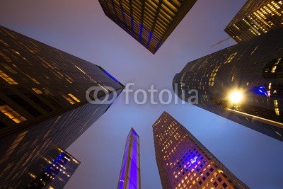 romanslavik.com, View of Skyscrapers Low Angle in Houston (skyscraper, stadt, skyscraper, gebäude, stadtteil, firmen-, up, business, anblick, gross, büro, urbano, skyline, finanzen, finanz-, architektur, modern, schauend, blau, turm, äusseres, downtown, stadtlandschaft, uns, hintergrund, wand, himmel, lich)