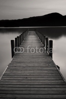 Paul Lampard, Lake Jetty at Coniston water (schöner, schönheit, gelassenheit, england, wellenbrecher, see, landung, landschaft, moody, berg, berg, alt, draußen, pfeiler, plank, besinnung, kräuseln, szene, landschaftlich, himmel, beruhigt, wasser, holz, hölzer)