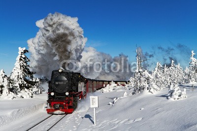 Christian Spiller, Harz Brockenbahn mit Dampflok 99 7237-3 (dampflok, personenzug, winter, schnee, kopf, dampf, rauche)