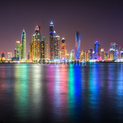 MasterLu, Dubai Marina. (dubai, emirate, marina, yacht, emirate, abu dhabi, princess, business, turm, sonnenuntergänge, reisen, nacht, asien, bellen, arabe, downtown, club, abenddämmerung, skyscraper, anblick, angestrahlt, tage, urbano, mitte, ewiges leben, urlaub, skyline, luxu)