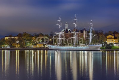 Blickfang, Stockholm Panorama beleuchtet (hauptstadt, schweden, panorama, europa, bücher, historisch, architektur, touristisch, museum, schiff, boot, beleuchtet, nacht, wasser, hafen, rot, stockhol)