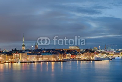 Blickfang, Stockholm beleuchtet (hauptstadt, schweden, panorama, europa, historisch, architektur, touristisch, beleuchtet, nacht, spiegelung, wasser, stockholm, nordeurop)