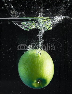 Giuseppe Porzani, mela verde splash (apfel, obst, wasser, nass, gischt, grün, flüssig, frische, unterwasser, biologisch, scheibe, perlen, essen, diätetik, blase, innerhalb, isoliert, organisch, essen, ernährung, tauchen, spiegelung, welle, diät, frisch, bewegung, durchsichti)