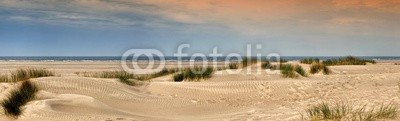 Blickfang, Norderney Panorama am Strand (blau, deutsch, reiseziel, insel, meer, sand, urlaub, touristisch, nordsee, sylt, wasser, panorama, welle, stranden, strandkorb, himmel, attraktion, norderney, europa, strandkorb, erholung, kur, sanddünen, se)