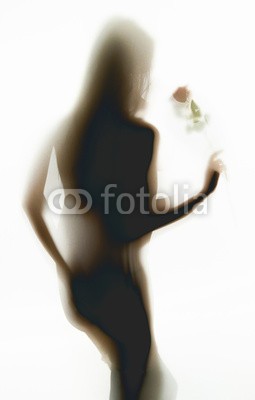 Кирилл Рыжов, Silhouette shot of sexy naked woman smelling red rose (erwachsen, rücken, schönheit, verwischen, körper, bottom, brust, arsch, pflege, close-up, deckung, dunkel, erotisch, ausdruck, weiblich, figuren, montieren, blume, mädchen, hand, isoliert, frau, mager, beine, licht, modellieren, morgens, nackt, nack)