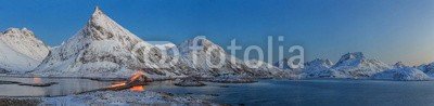 underwaterstas, Bridge at night in Norway (norge, nacht, brücke, anblick, meer, landschaft, wasser, reisen, küste, winter, berg, himmel, natur, küstenlinie, panorama, stadt, panoramisch, draußen, haus, jahreszeit, norwegische, fels, landschaftlich, lofoten, straßen, skandinavische, inse)