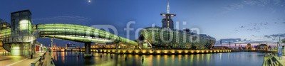 Blickfang, Hafenwelt Bremerhaven Panorama Nacht (museum, himmel, blau, urbano, panorama, wasser, spiegelung, futuristisch, modern, deutsch, farbe, horizontale, schiff, boot, boot, boot, segelschiff, nacht, beleuchte)