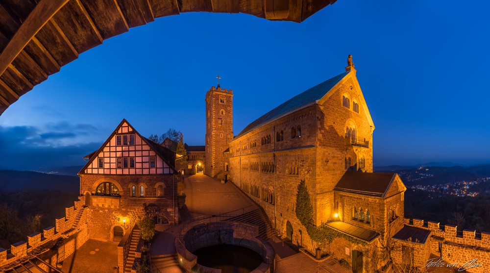 Konfiguration benutzen (Burg, Thüringen, Eisenach,  Gebäude, Architektur, Paderborn, Abendszene, Beleuchtung, Romanik, Wunschgröße, Treppenhaus, Wohnzimmer, Fotokunst)