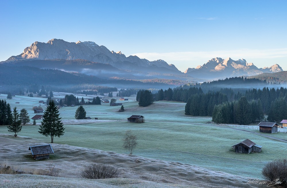 Konfiguration benutzen (Landschaft, Gebirge, Berge, Bäume,  Tageszeit, Dunst, Nebel, Panorama, Wunschgröße, Treppenhaus, Wohnzimmer, Fotografie,)