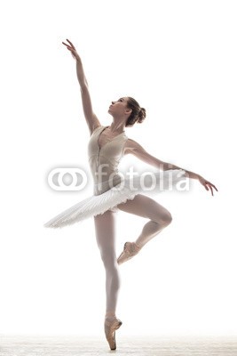 Alexander Yakovlev, the dancer (tanzen, tänzer, dancing, ballett, ballerina, silhouette, high key, weiß, tutu, pantoffel, sprung, springen, springen, künstler, traditionell, klassik, theatralisch, balance, frau, weiblich, mädchen, attraktiv, schöner, fröhlich, erziehung, aufgabe)