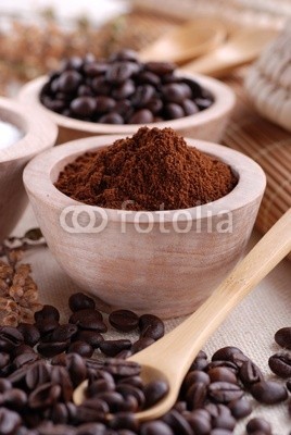al62, caffè macinato - tre (kaffee, zerhackt, arabisch, aroma, kerne, samen, braun, aromatisch, hintergrund, chunk, schüssel, schüssel, sugar, koffein, close-up, dunkel, espresso, entkoffeiniert, mühlen, grillparty, rösten, flavour, flavour, frisch, feinschmecker, haufen, zutate)