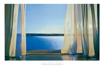 Alice Dalton Brown, Long Golden Day (Malerei, Fotorealismus, Meeresbrise, Meer, Fenster, Aussicht, wehende Vorhänge, Leichtigkeit, Entspannung, Urlaub, Licht, Schatten, Wellness, Schlafzimmer, Badezimmer, bunt)