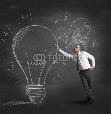 alphaspirit, Creative business idea (hell, glühbirne, kunst, business, kaufmann, kreide, konzept, kreativ, kreativität, skizze, remis, zeichnung, electric, elektrizität, entwerfen, energie, glas, glühend, ideen, vorstellung, innovation, inspiration, intelligenz, erfindung, lampe, lich)