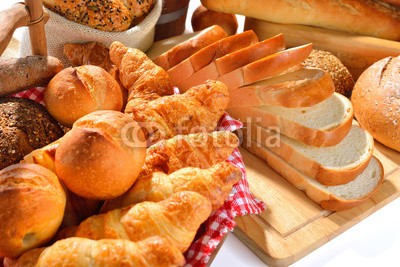amenic181, bread and rolls isolated on white background (brot, bÃ¤ckerei, rolle, bake, teig, dutsch, kruppvilla, Teig, wachsend, bags, bÃ¤cker, isoliert, weiÃŸ, essen, weizen, roemerzeit, organisch, braun, mahlzeit, lecker, loaf, kÃ¶rbe, franzÃ¶sisch, natÃ¼rlich, eating, frÃ¼hstÃ¼cken, cereal, frisch, gesundhei)