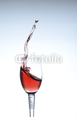 Andreas Berheide, Cheers (rotwein, glas, weinglÃ¤ser, kristalle, splash, bewegung, fahren, trinken, prost, trinken, spaÃŸ, feiern, prost, funkelnd, trinke)