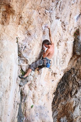 Andrey Bandurenko, Rock climber on a cliff (bergsteiger, klettern, mann, klettern, felsen, fels, seil, aktiv, betätigung, erwachsen, allein, herausforderung, schwer, extrem, voll, griechenland, höhe, hoch, insel, blei, leisure, lebensstil, berg, natürlich, natur, 1, draußen, leute, person, wagni)