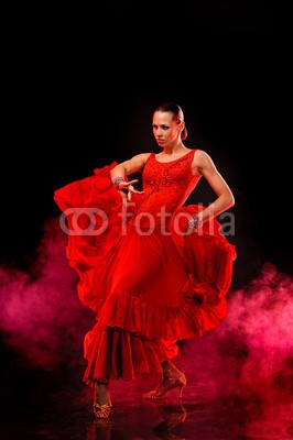 Andy-pix, Beautiful Latino dancer in action. Dark smoky background (latino, dancing, lebensstil, salsa, sexy, weiß, emotion, erwachsen, verrichten, ausdruck, hot, mädchen, hübsch, frau, unterhaltung, dunkel, single, schöner, schönheit, hispanics, leute, person, frau, portrait, modern, gestalten, tänzer, tanze)