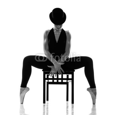 Andy-pix, pretty young ballerina sitting on the chair. Isolated (aktion, aktiv, mobilität, künstler, attraktiv, balance, ballerina, ballett, schwarz, stühle, schöner, erziehung, fröhlich, klassik, kühl, tanzen, tänzer, eleganze, aufgaben, weiblich, flexibilität, mädchen, gnade, freude, hut, eins, aufführun)