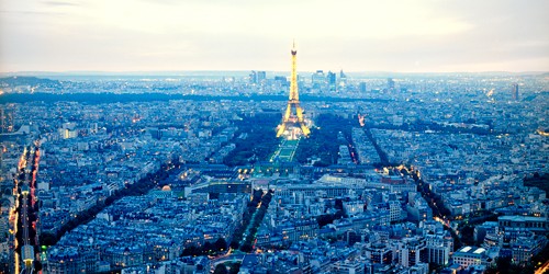 Anne Valverde, Blue Paris (Wunschgröße, Fotokunst, Modern, Städte, Eiffelturm, Metropole, Eiffelturm gelb, Wahrzeichen, Symbol, Architektur, Luftbild, Paris, Büro, Wohnzimmer, blau)