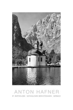 Anton Hafner, St. Bartholomä (Fotografie, Photographie, Landschaftsfotografie, Gebirge, Alpen, Berg, See, Königssee, Kirche, Nostalgie, Wohnzimmer, Treppenhaus, Wunschgröße, schwarz/weiß)