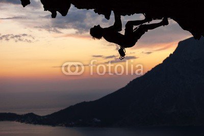 Andrey Bandurenko, Silhouette of a rock climber at sunset. Kalymnos Island, Greece. (bergsteiger, klettern, mann, klettern, fels, silhouette, sonnenuntergänge, meer, aktiv, betätigung, erwachsen, felsen, extrem, guy, höhe, hoch, landschaft, lebensstil, männlich, berg, natur, 1, draußen, leute, person, portrait, seil, himmel, spor)