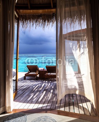 Anna Omelchenko, Luxury honeymoon (architektonisch, architektur, balkon, strand, blau, bungalow, stühle, liegestuhl, dekoration, entwerfen, traum, exotisch, flucht, urlaub, hochzeitsreise, hotel, haus, insel, lagune, leisure, lebensstil, luxuriös, luxus, malediven, natur, ozean, paradis)