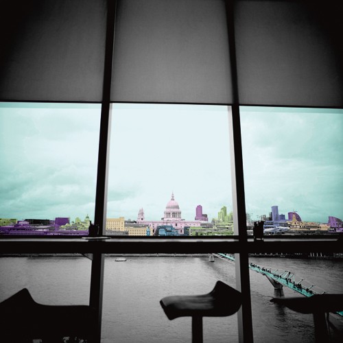 Anne Valverde, A Drink in London (Skyline, Fotokunst, Städte, London, Büro, Wohnzimmer, Architektur)