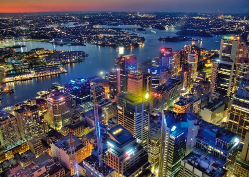 Aurélien Terrible, Darling Harbour (Fotokunst, Städte, Metropole, Australien, Sidney,hafen, Skyline, Hochhäuser, Nachtszene, Horizont, Beleuchtung, Luftbild, Büro, Wohnzimmer, bunt)