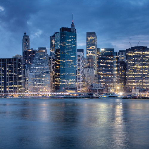 Aurélien Terrible, Brooklyn Bridge Park (Wunschgröße, Fotokunst, Städte, Metropole, New York, USA, Skyline, Hochhaus, Wolkenkratzer, Abendszene, Büro, Wohnzimmer, bunt)