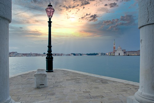 Alan Blaustein, Grand Canal Sunrise 1 (Fotografie, Nostalgie, Architektur, Venedig, Venezia, Dogenpalast, Abendstimmung, Dämmerung, Lagune, San Giorgio, Laterne, Städte, Italien,  Wohnzimmer, Treppenhaus, Wunschgröße)