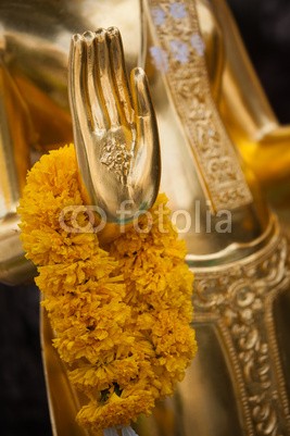 Beboy, bouddha main zen (buddhas, buddhas, close-up, hand, finger, statuen, asien, vergoldet, gold, kult, gebet, gott, pray, thai, bangkok, meditation, erwachsenwerden, religion, skulptur, spiritual, geistliches zentrum, statuettes, zen, blume, orange, rituel)