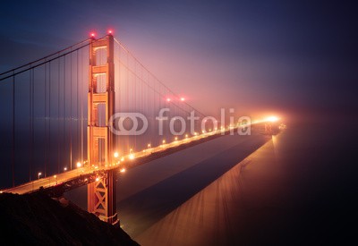 Beboy, Golden gate bridge, San Francisco (san francisco, golden gate bridge, francisco, golden delicious, sauer, brücke, usa, uns, states, vereinigt, nebel, nebel, wolken, smog, brücke, architektur, hauptstädtisch, stadtplanung, stadt, meer, ozean, site, touristen, fremdenverkehr, touristisc)