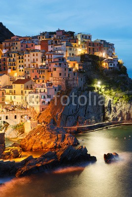 Beboy, Manarola, Cinque Terre, Italie (welt, italien, 5, italienisch, dorf am meer, site, landschaftlich, abend, nacht, jean, besinnung, meer, mittelmeer, haus, haus, colourful, europa, landschaft, liguria, küste, haus, berg, mittelmeer, natur, landschaft, landschaftlich, terrassen, felse)