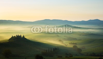 Beboy, Toscane Italie (toskana, italien, staat, ländle, tal, hügel, hügel, haus, zypresse, morgens, abend, tagesanbruch, hebefahrzeug, mit, sonne, sonnenuntergänge, feld, siena, his, berg, berg, schlafende katze, morgengetränk, abenddämmerung, nebel, nebel, grün, grü)