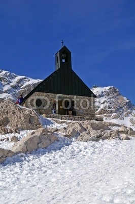 Bergfee, Höchste Kirche Deutschland - Zugspitzblatt (deutschland, zugspitze, schloss, sehenswürdigkeit, panorama, schnee, eis, gletscher, sommer, winter, bergsee, himmel, spiegelung, landschaft, see, hiking, bergsteiger, bergsteigen, kopf, abenteuer, fliege, fremdenverkehr, natur, national park, schönhei)