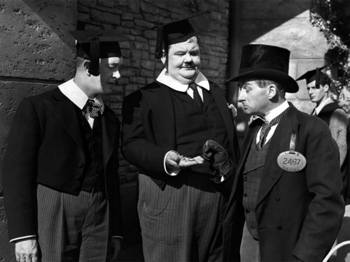 Hollywood Photo Archive, Laurel & Hardy - A Regular Scout 1926 (Komiker, Schauspieler, Dick und Doof, Stan und Olly, Filmszene, Nostalgie, Persönlichkeiten, Filmklassiker,  Wohnzimmer, Kino, Grafik, Wunschgröße, schwarz/weiß)