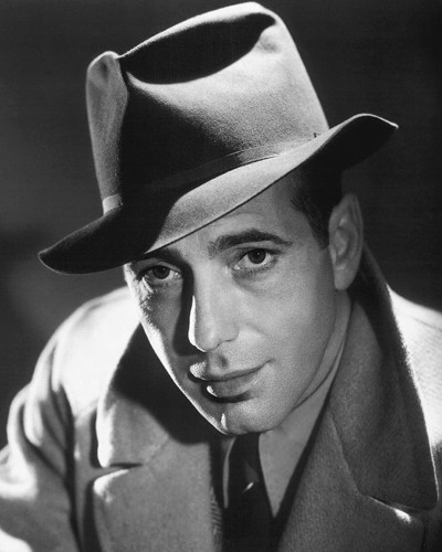 Hollywood Photo Archive, Promotional Still - Humphrey Bogart - Th (Schauspieler, Bogart, Mann, Portrait, Film, Persönlichkeiten, Fotografie, Wohnzimmer, Kino, Grafik, Wunschgröße, schwarz/weiß)