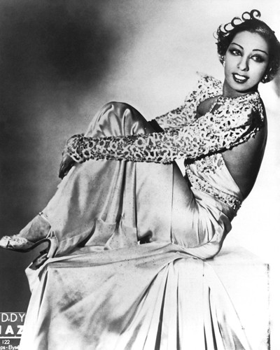 Hollywood Photo Archive, Josephine Baker (Josephine Baker, Tänzerin, Sängerin, Diva, Schauspielerin, Nostalgie, Portrait, Filmklassiker, Persönlichkeiten, Fotografie,  Wohnzimmer, Kino, Wunschgröße, bunt)