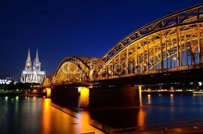 bildergala, hohenzollernbrÃ¼cke (cologne, abenddÃ¤mmerung, angestrahlt, architektonisch, architektur, berÃ¼hmt, brÃ¼cke, europa, europÃ¤isch, gebÃ¤ude, kirche, nacht, rhein, stadt, stadtlandschaft, tourismus, turm, wasser, dom, nachtaufnahme, abend, abend, beleuchtung, christentum, deuts)