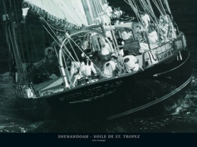 Carlo Borlenghi, Shenandoah - Voile de St. Tropez (Segelboot, Wind, Wellen, Meer, Seegang, Meeresbrise, Schwarz-weiß, Fotokunst, Treppenhaus, Wohnzimmer)